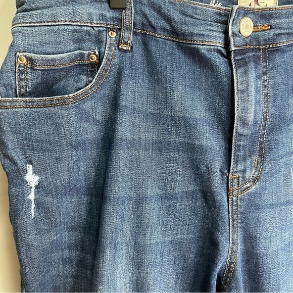 𝅺Pennington’s Slightly Curvy Straight Leg  Jeans Size 18 - Picture 6 of 11